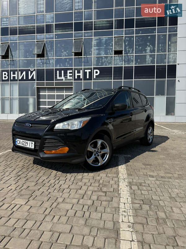Внедорожник / Кроссовер Ford Escape 2013 в 