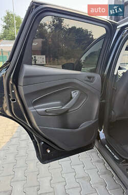 Внедорожник / Кроссовер Ford Escape 2013 в 