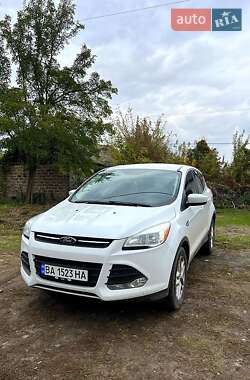 Внедорожник / Кроссовер Ford Escape 2013 в 