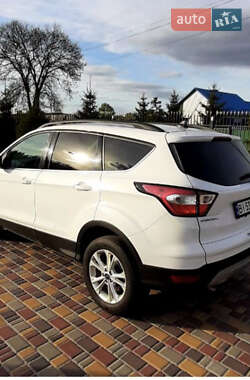 Позашляховик / Кросовер Ford Escape 2018 в 