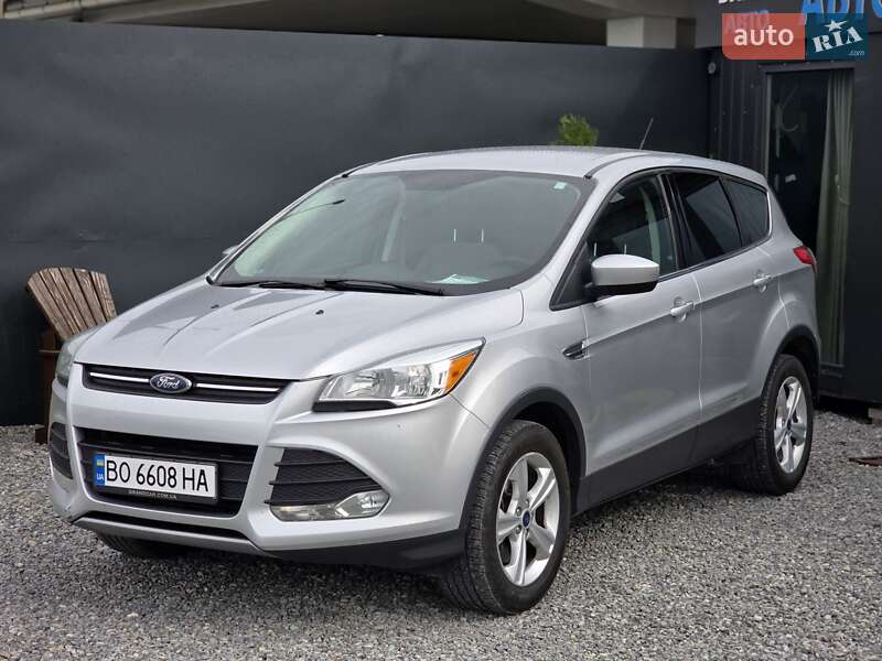 Внедорожник / Кроссовер Ford Escape 2015 в Тернополе