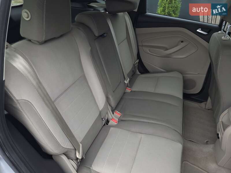 Внедорожник / Кроссовер Ford Escape 2015 в Тернополе