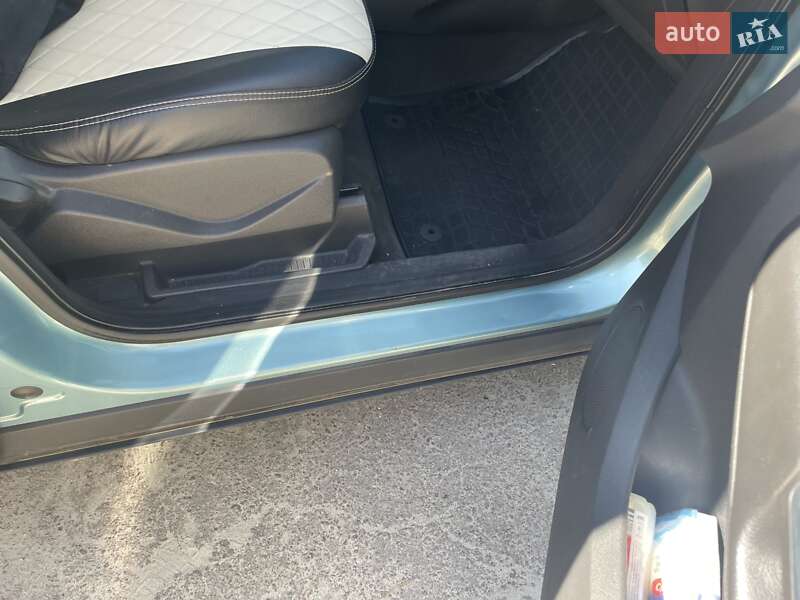 Внедорожник / Кроссовер Ford Escape 2013 в Чернигове фото 21 Внедорожник / Кроссовер Ford Escape 2013 в Чернигове