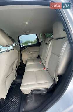 Внедорожник / Кроссовер Ford Escape 2018 в 