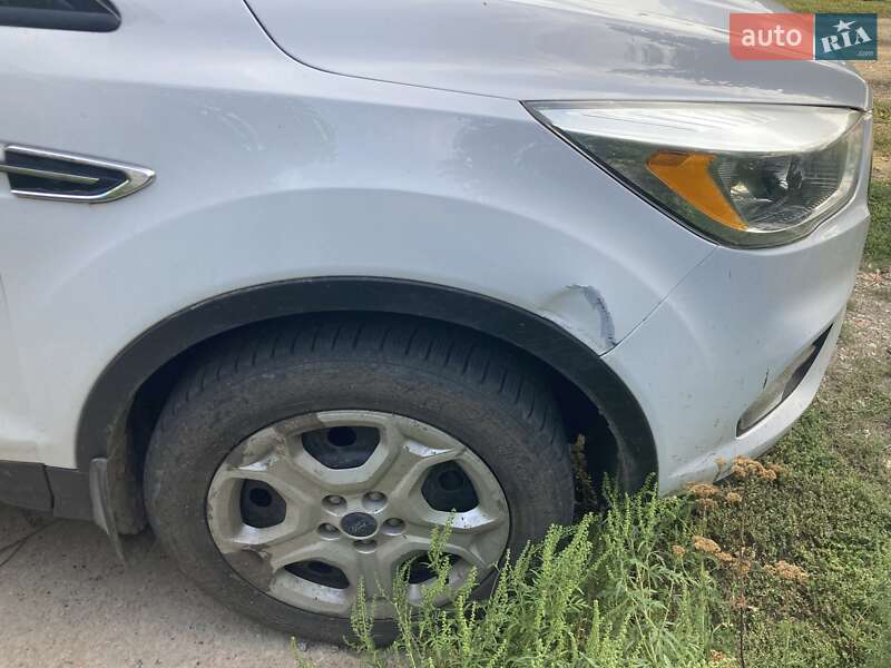 Внедорожник / Кроссовер Ford Escape 2017 в Харькове