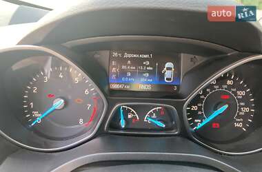 Внедорожник / Кроссовер Ford Escape 2017 в 