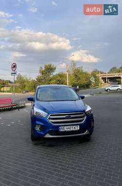 Позашляховик / Кросовер Ford Escape 2017 в Дніпрі