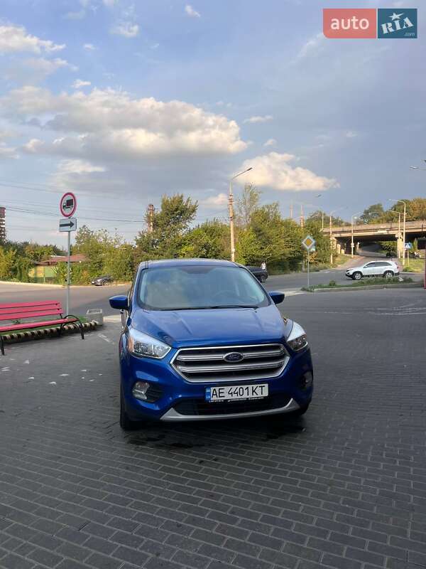 Позашляховик / Кросовер Ford Escape 2017 в Дніпрі