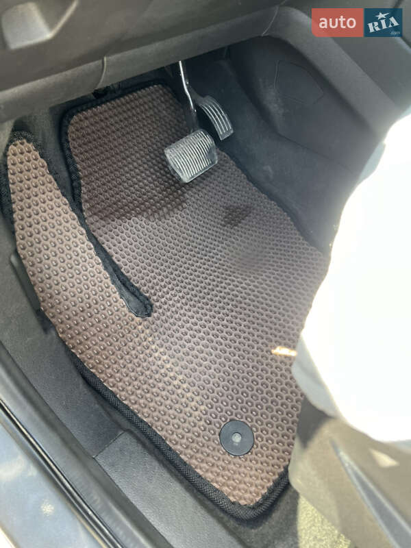 Внедорожник / Кроссовер Ford Escape 2012 в Запорожье