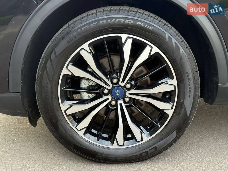 Внедорожник / Кроссовер Ford Escape 2022 в Киеве