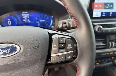 Внедорожник / Кроссовер Ford Escape 2022 в 