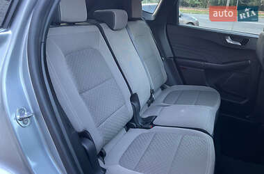 Позашляховик / Кросовер Ford Escape 2021 в 