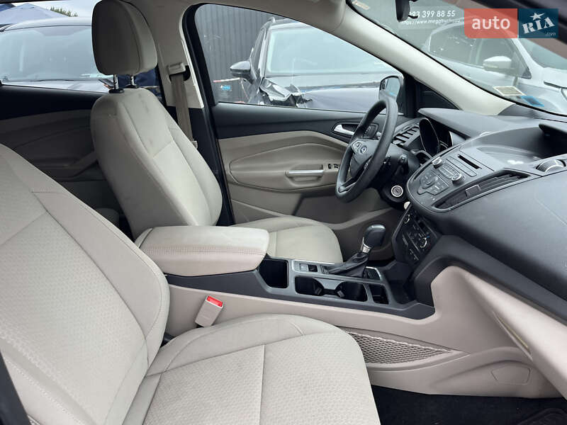 Внедорожник / Кроссовер Ford Escape 2017 в Львове