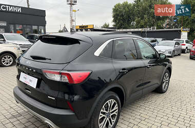 Внедорожник / Кроссовер Ford Escape 2021 в 