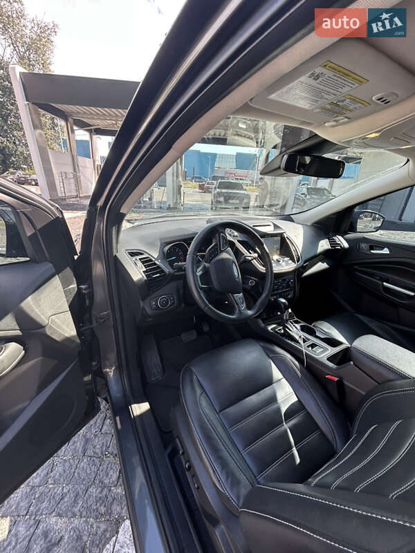 Позашляховик / Кросовер Ford Escape 2017 в Києві