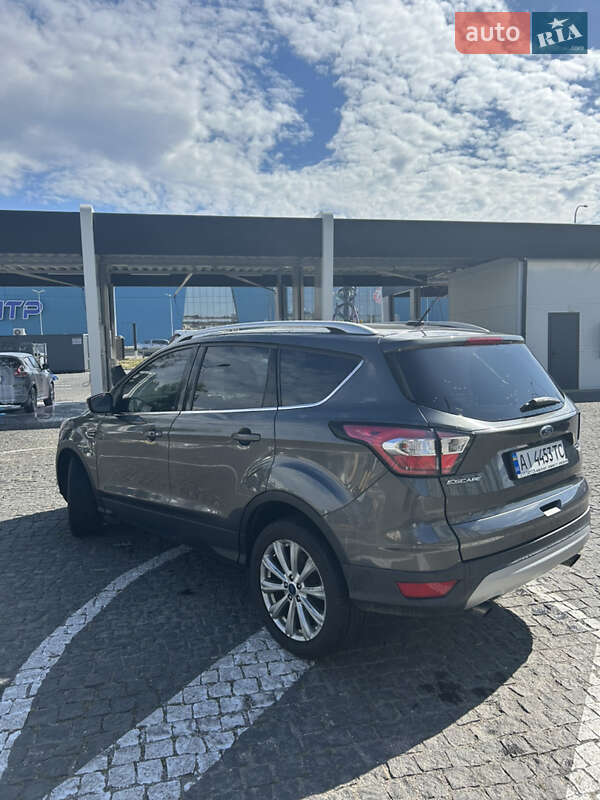 Позашляховик / Кросовер Ford Escape 2017 в Києві