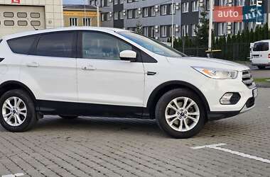 Позашляховик / Кросовер Ford Escape 2019 в Тернополі