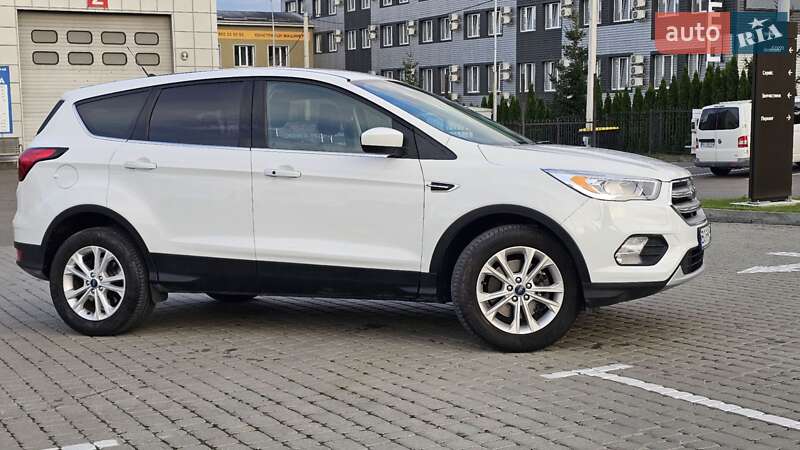 Внедорожник / Кроссовер Ford Escape 2019 в Тернополе фото Внедорожник / Кроссовер Ford Escape 2019 в Тернополе