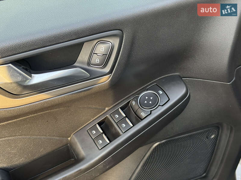Внедорожник / Кроссовер Ford Escape 2021 в Киеве