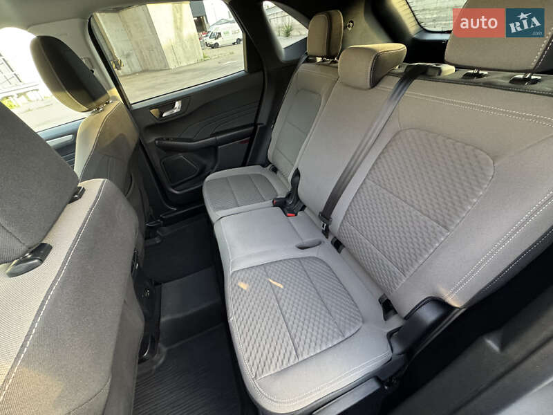 Внедорожник / Кроссовер Ford Escape 2021 в Киеве