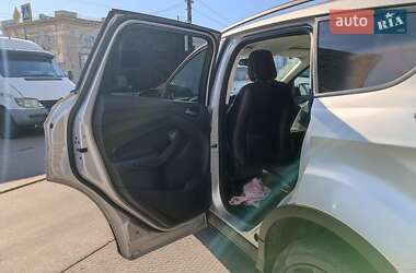 Внедорожник / Кроссовер Ford Escape 2019 в 