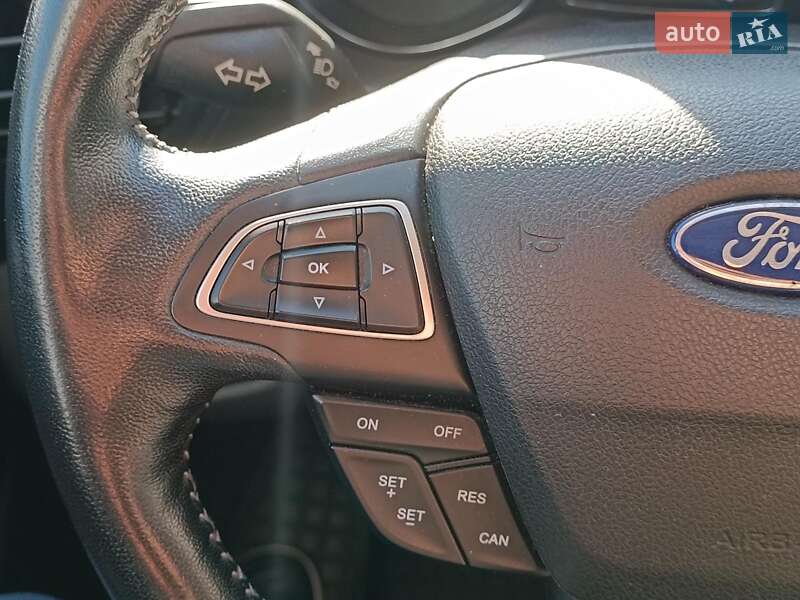 Внедорожник / Кроссовер Ford Escape 2019 в Харькове
