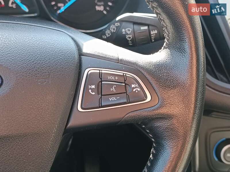 Внедорожник / Кроссовер Ford Escape 2019 в Харькове