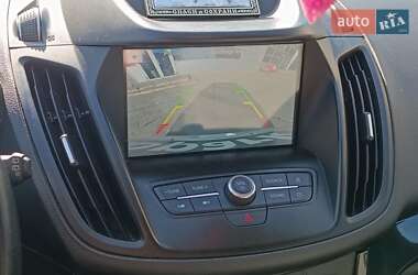 Внедорожник / Кроссовер Ford Escape 2019 в 
