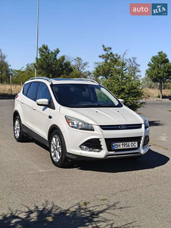 Внедорожник / Кроссовер Ford Escape 2015 в Одессе