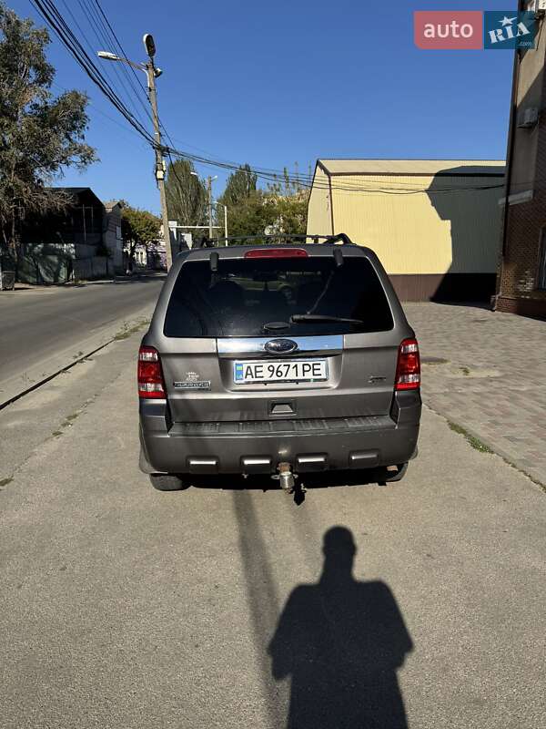 Внедорожник / Кроссовер Ford Escape 2011 в Днепре