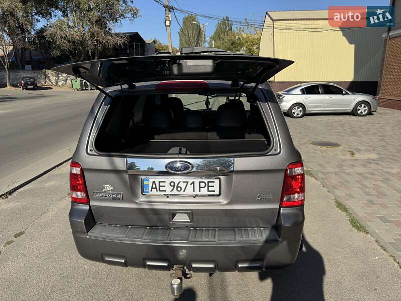 Внедорожник / Кроссовер Ford Escape 2011 в Днепре