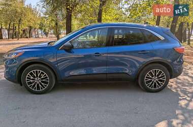 Внедорожник / Кроссовер Ford Escape 2022 в Кривом Роге
