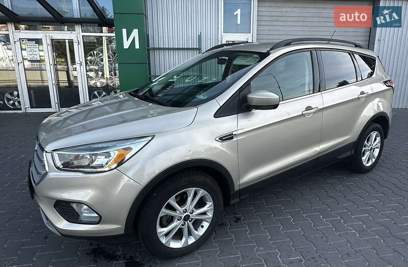 Внедорожник / Кроссовер Ford Escape 2018 в Тернополе