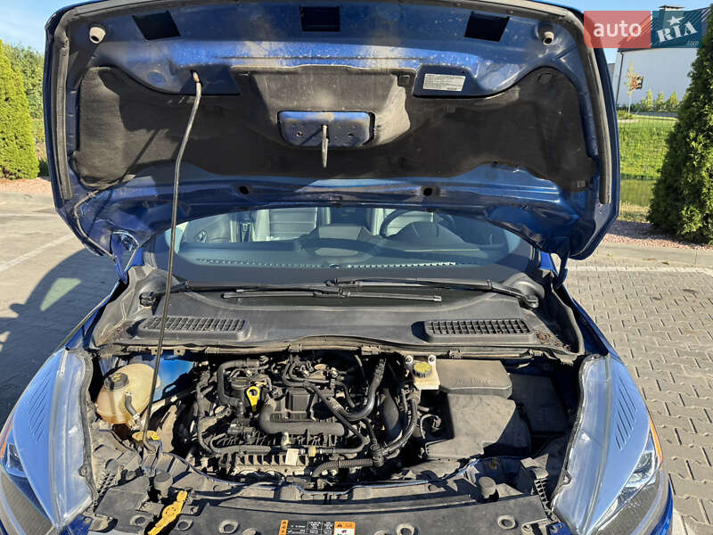 Внедорожник / Кроссовер Ford Escape 2019 в Киеве