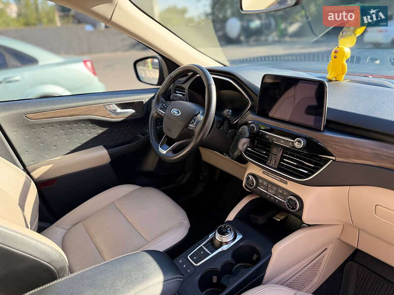 Внедорожник / Кроссовер Ford Escape 2019 в Запорожье фото 5 Внедорожник / Кроссовер Ford Escape 2019 в Запорожье