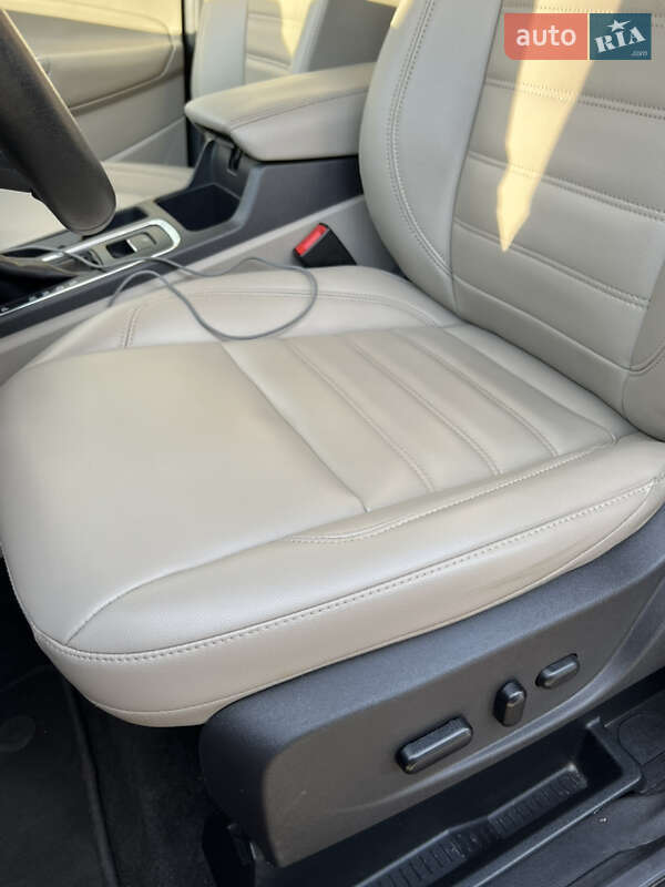 Внедорожник / Кроссовер Ford Escape 2018 в Одессе