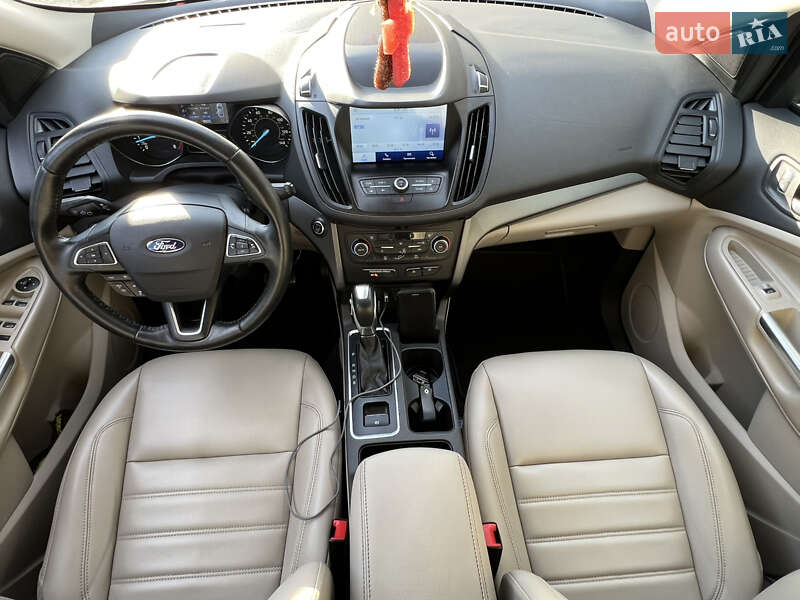 Внедорожник / Кроссовер Ford Escape 2018 в Одессе