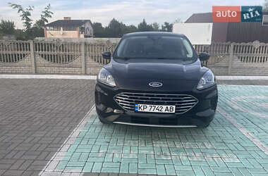 Внедорожник / Кроссовер Ford Escape 2022 в 