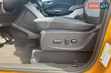 Внедорожник / Кроссовер Ford Escape 2015 в 