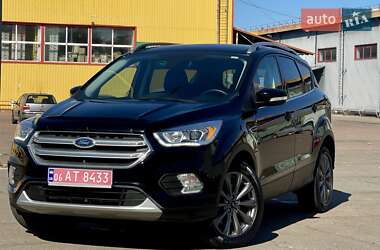 Внедорожник / Кроссовер Ford Escape 2017 в 
