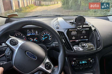 Внедорожник / Кроссовер Ford Escape 2013 в 