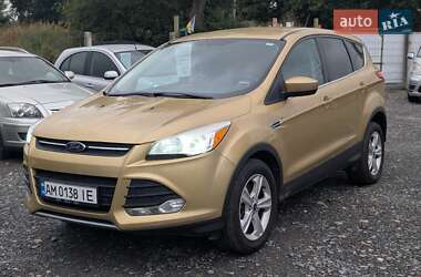 Внедорожник / Кроссовер Ford Escape 2014 в Ровно