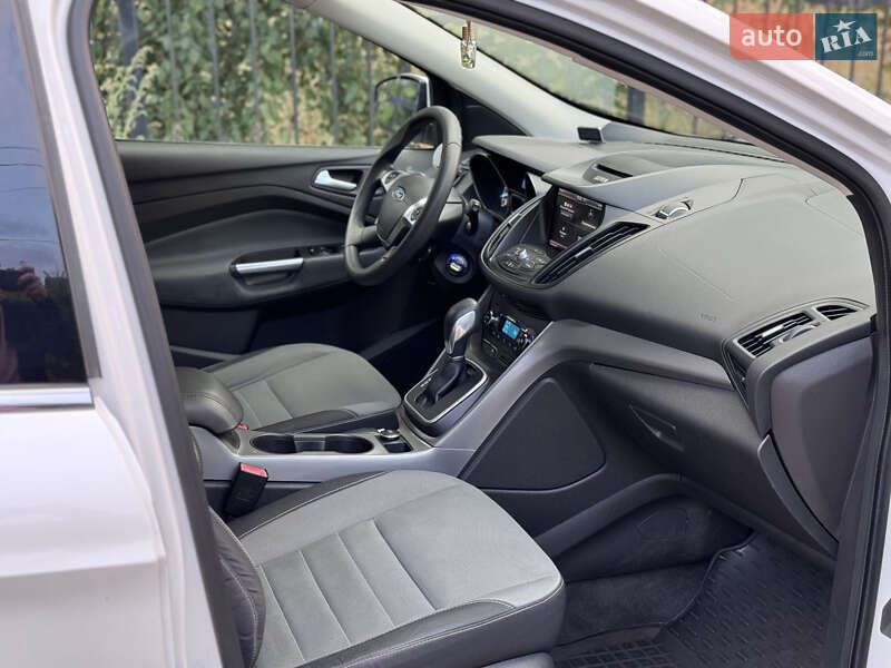 Позашляховик / Кросовер Ford Escape 2012 в Києві