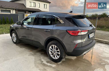 Внедорожник / Кроссовер Ford Escape 2022 в 