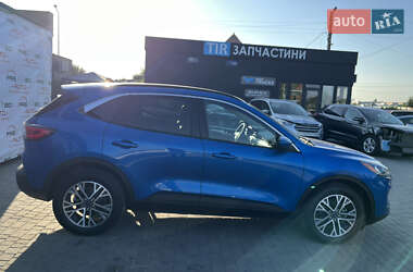 Внедорожник / Кроссовер Ford Escape 2019 в 