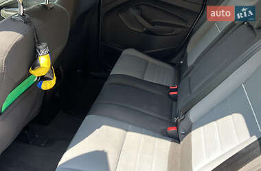 Внедорожник / Кроссовер Ford Escape 2013 в 
