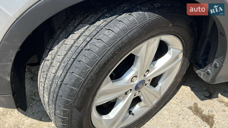 Внедорожник / Кроссовер Ford Escape 2013 в Черновцах фото 28 Внедорожник / Кроссовер Ford Escape 2013 в Черновцах