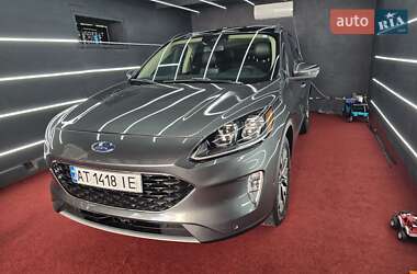Позашляховик / Кросовер Ford Escape 2019 в Косові
