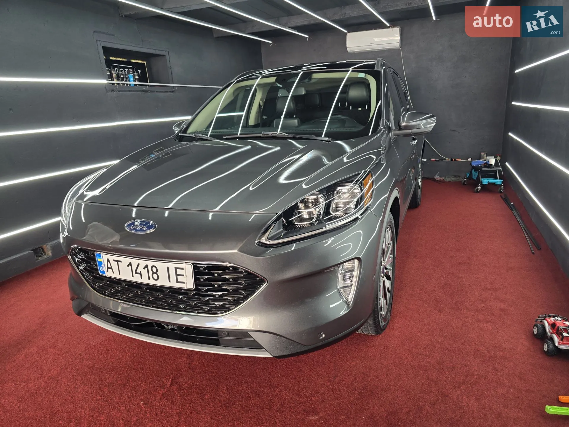 2019 Ford Escape - мініатюра 2