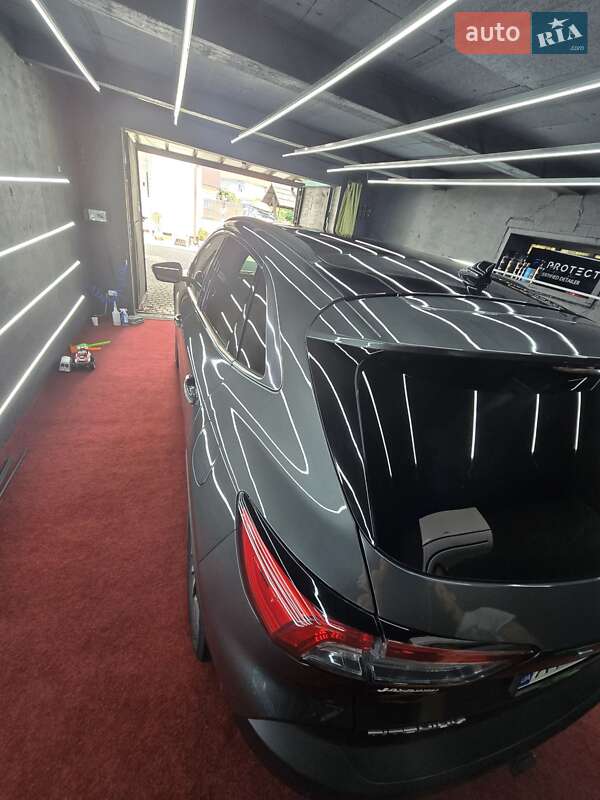 Позашляховик / Кросовер Ford Escape 2019 в Косові